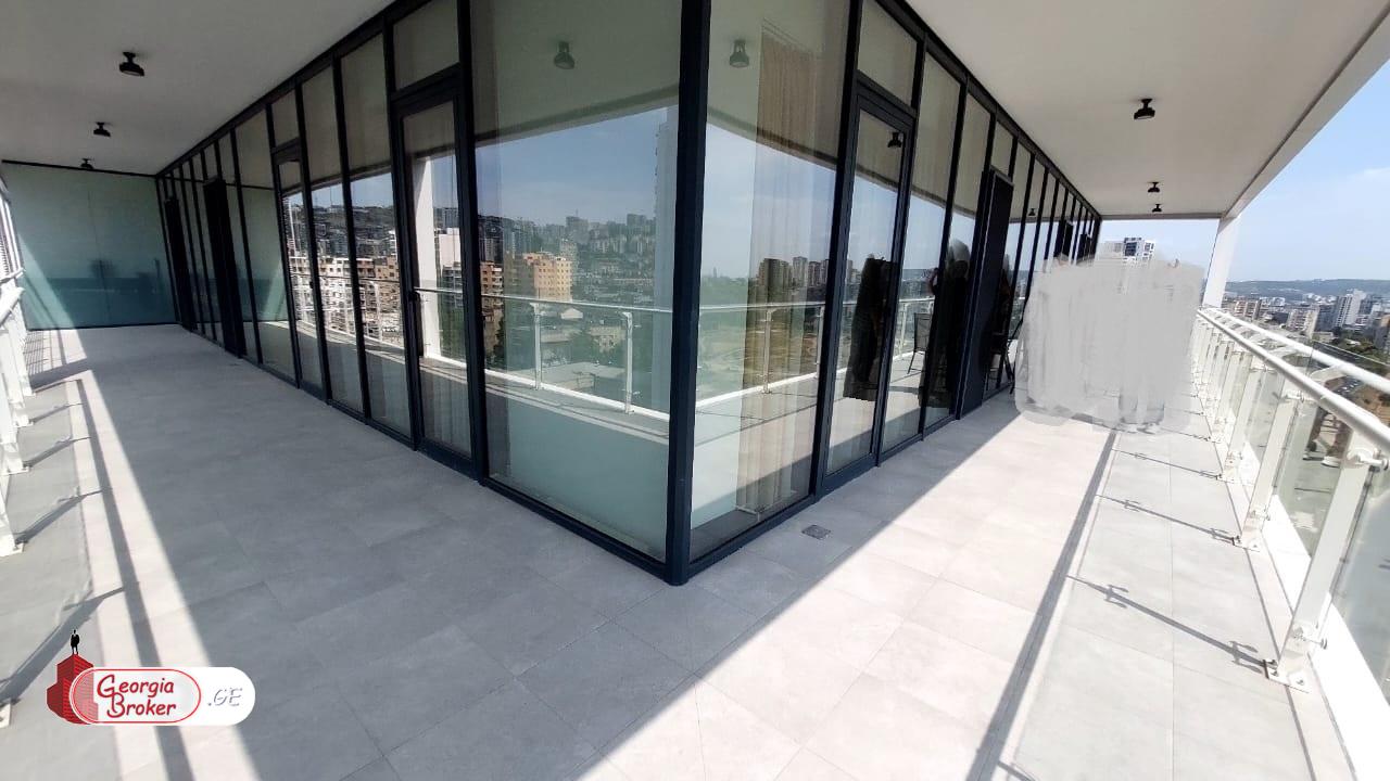 nearly repaired 5-room apartment for sale